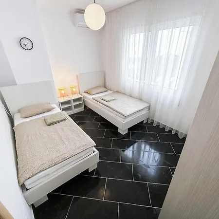 Fantastic 915 Apartment Durres