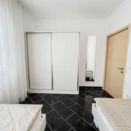 Apartment Fantastic 915 Durres